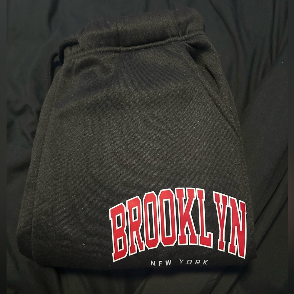 black med jogger sweatpants